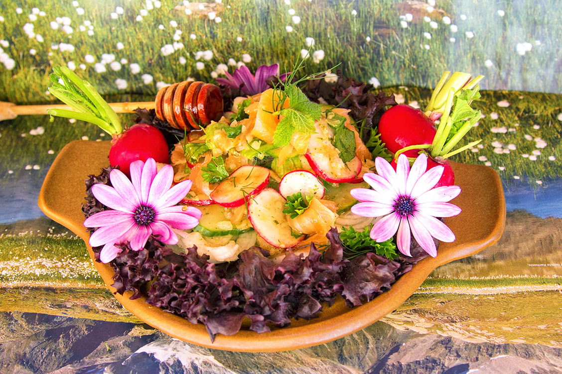 31 radischen rettich gurke raucherlachs salat gesund krauter dressing lucinacucina